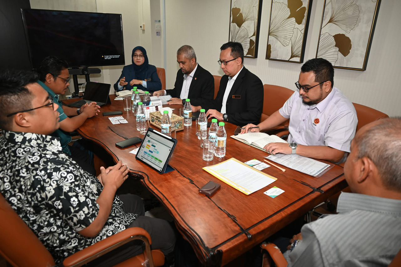 KUNJUNGAN HORMAT SG4 GROUP SDN BHD KE PKINK